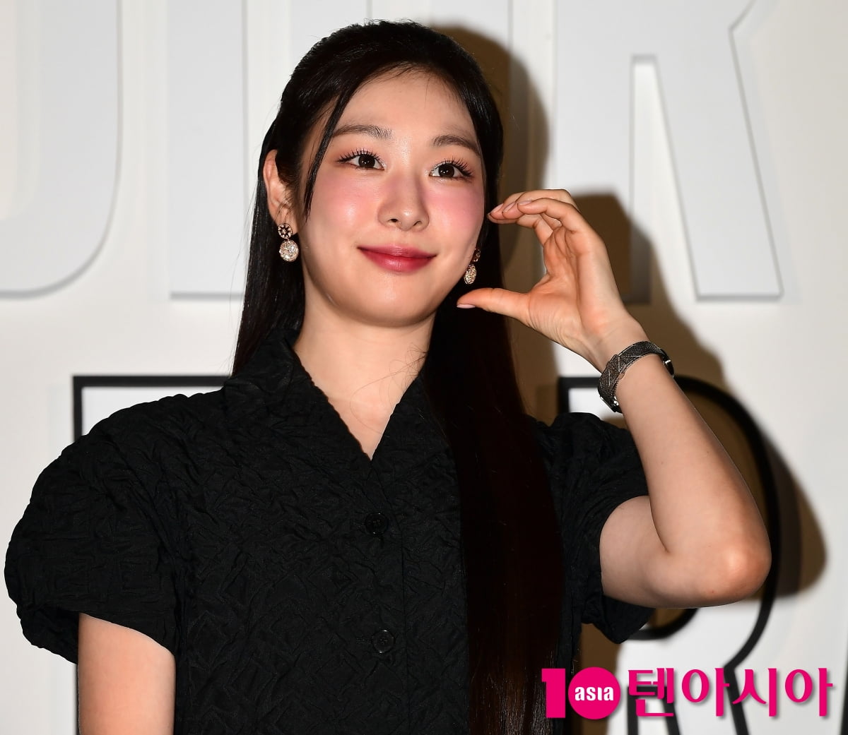 [TEN포토] 김연아 '피겨여왕의 볼하트'