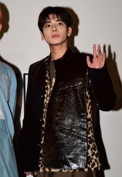 [TEN포토] TXT 태현 '투명 피부'