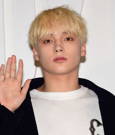 [TEN포토] TXT 휴닝카이 '멋진 금발'