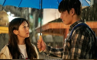 The movie '30 Days', from a fresh moment to an expression of being fed up with Law.