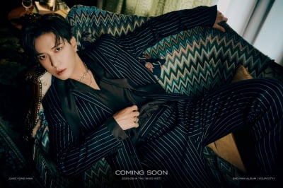 Singer Jung Yong-hwa makes solo comeback after 6 years