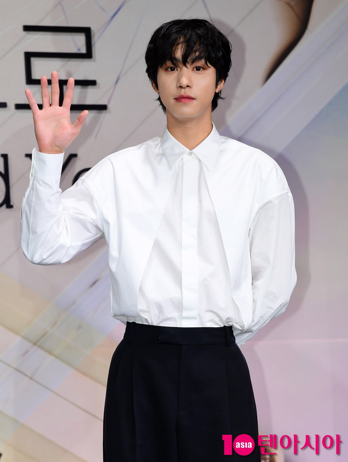 [TEN포토] 안효섭 '살면서 한 번은 말 걸어보고 싶은 잘생김'