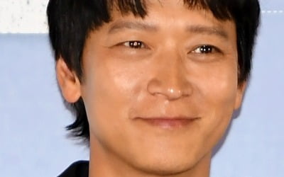 박찬욱·넷플릭스 손 잡은 강동원, '박정민 몸종' 역할에 직접 답하다[TEN피플]