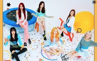 STAYC's first world tour Seoul concert was sold out