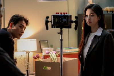 DAY6 Young K reveals the MV filming site with TWICE Dahyun