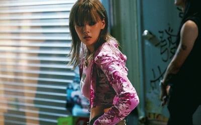 BIBI directly participated in planning the new song MV