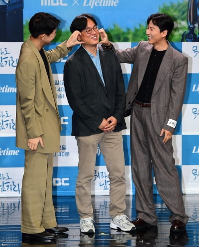 [TEN포토] 이상윤-김종우 PD-김남길 '장난꾸러기'