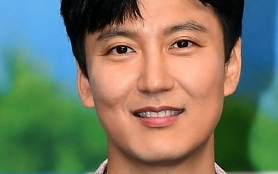 [TEN포토] 김남길 '스윗한 미소'