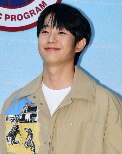 [TEN포토] 정해인 '보조개 미소'