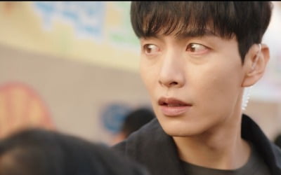 In the drama 'Behind your touch', actors Lee Min-ki and Han Ji-min conducted a joint investigation.