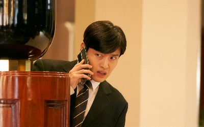 The movie '30 Days' is a comedy full of chemistry between the nerd Kang Ha-neul and the spicy and smart Jeong So-min.
