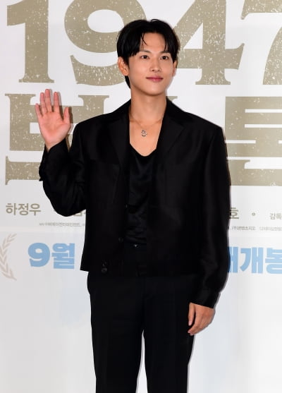 Director Kang Je-gyu - Ha Jung-woo - Im Si-wan - Kim Sang-ho 'First Taegeuk Mark 1947 Boston after liberation'