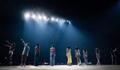 TWICE has begun their first European tour since debut