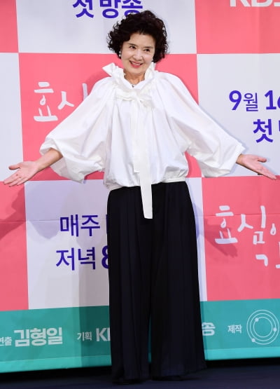 [TEN포토] 윤미라 '사고 뭉치 효심이 엄마'