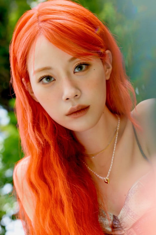 [종합] 허영지, 카라 막내→솔로 가수 데뷔…9년 기다림 끝 홀로서기