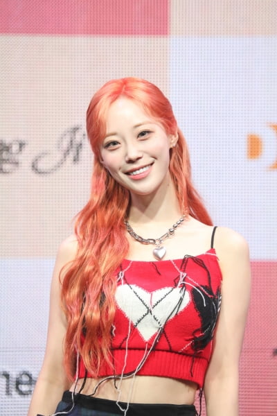 허영지 신곡 'L.O.V.E', 중독성 강한 포인트 안무 화제…'러블리+발랄' 긍정 에너지
