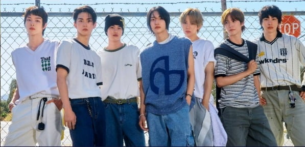 SM Town Concert, now available on Weverse
