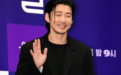 [TEN포토] 윤계상 '코미디로 돌아왔다'