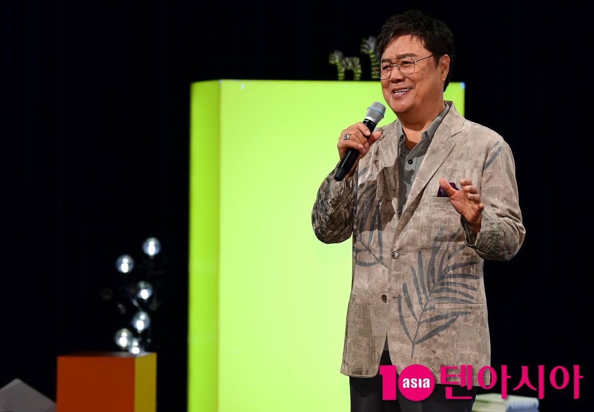 [TEN포토] 남진 '명품 보이스'