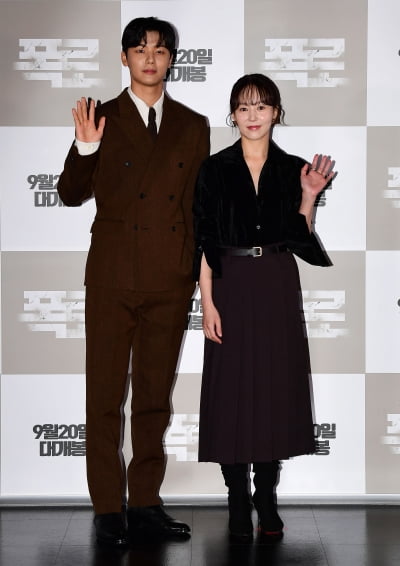 [TEN포토] 유다인-강민혁 '피의자와 변호사'
