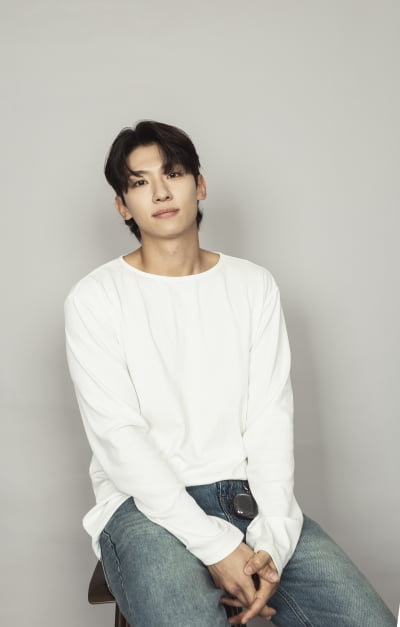 [단독] 덱스 "배우 도전하고싶어…평범한 얼굴인데 때때로 잘생겼을 뿐"[인터뷰③]