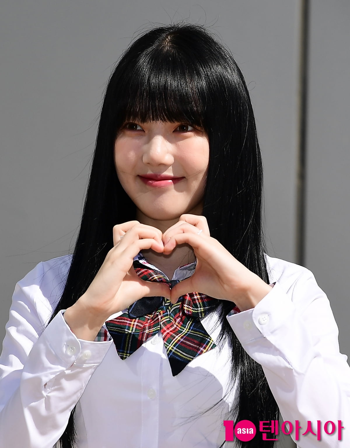 [TEN포토] 예린 '귀여운 고양이 하트'