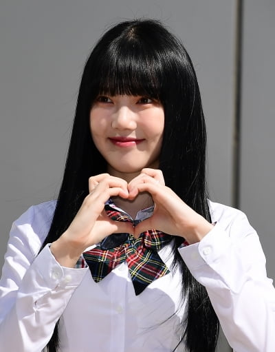 [TEN포토] 예린 '귀여운 고양이 하트'