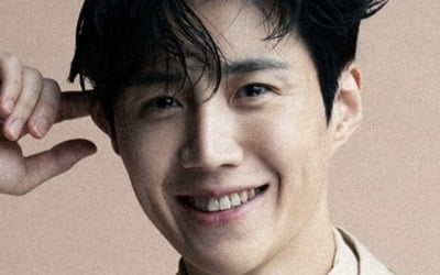 김선호 "스스로 멈춰 있는 듯 반성했죠…다시 열심히 하는 중"[화보]