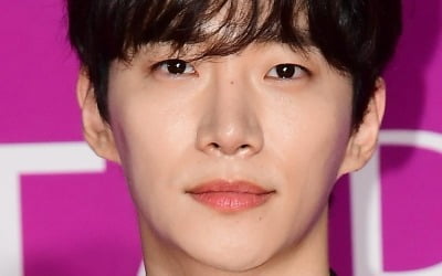 이준호, '옷소매'·'킹더랜드' 2연속 흥행→글로벌 활동…쉼 없이 달린다[TEN피플]