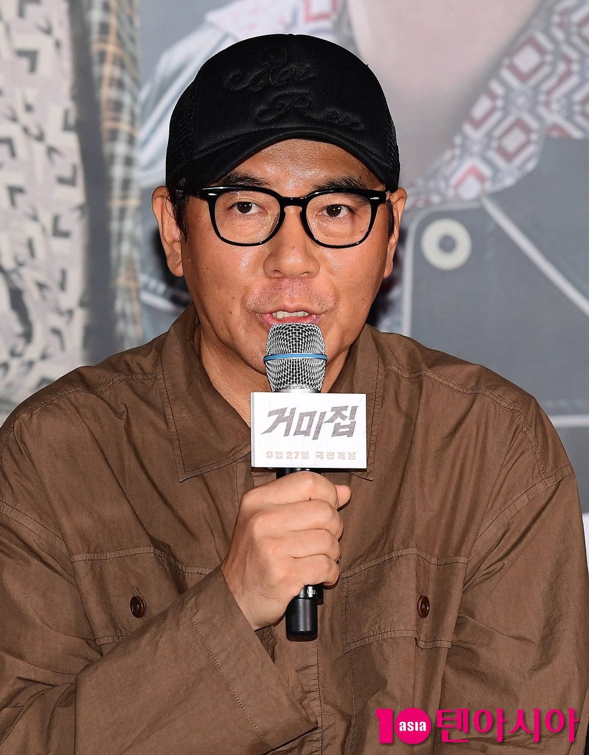 [TEN포토] 김지운 감독 "거미집 잘되면 영화 속 거미집 찍고 싶다"