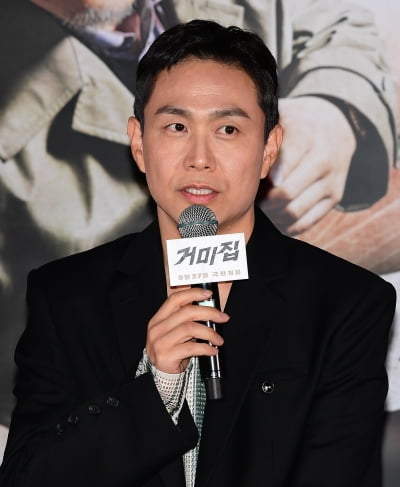[TEN포토] 오정세 '70년대 느낌 새로와서 좋았다'