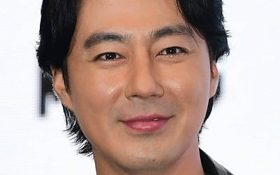 [공식] 조인성 측 "박선영 전 아나와 결혼설? 사실 무근" 강력 부인