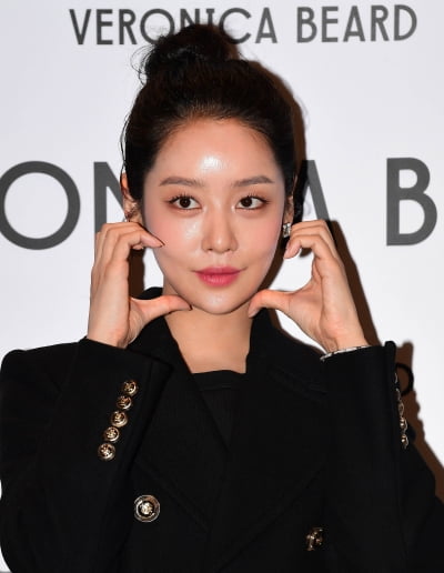 [TEN포토] 차주영 '반사판 없이도 빛나는 인간보석'