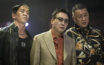 '가문의 영광: 리턴즈' 감독, "정통 코미디가 사람들에게 휴식을 주지 않을까 생각했다"