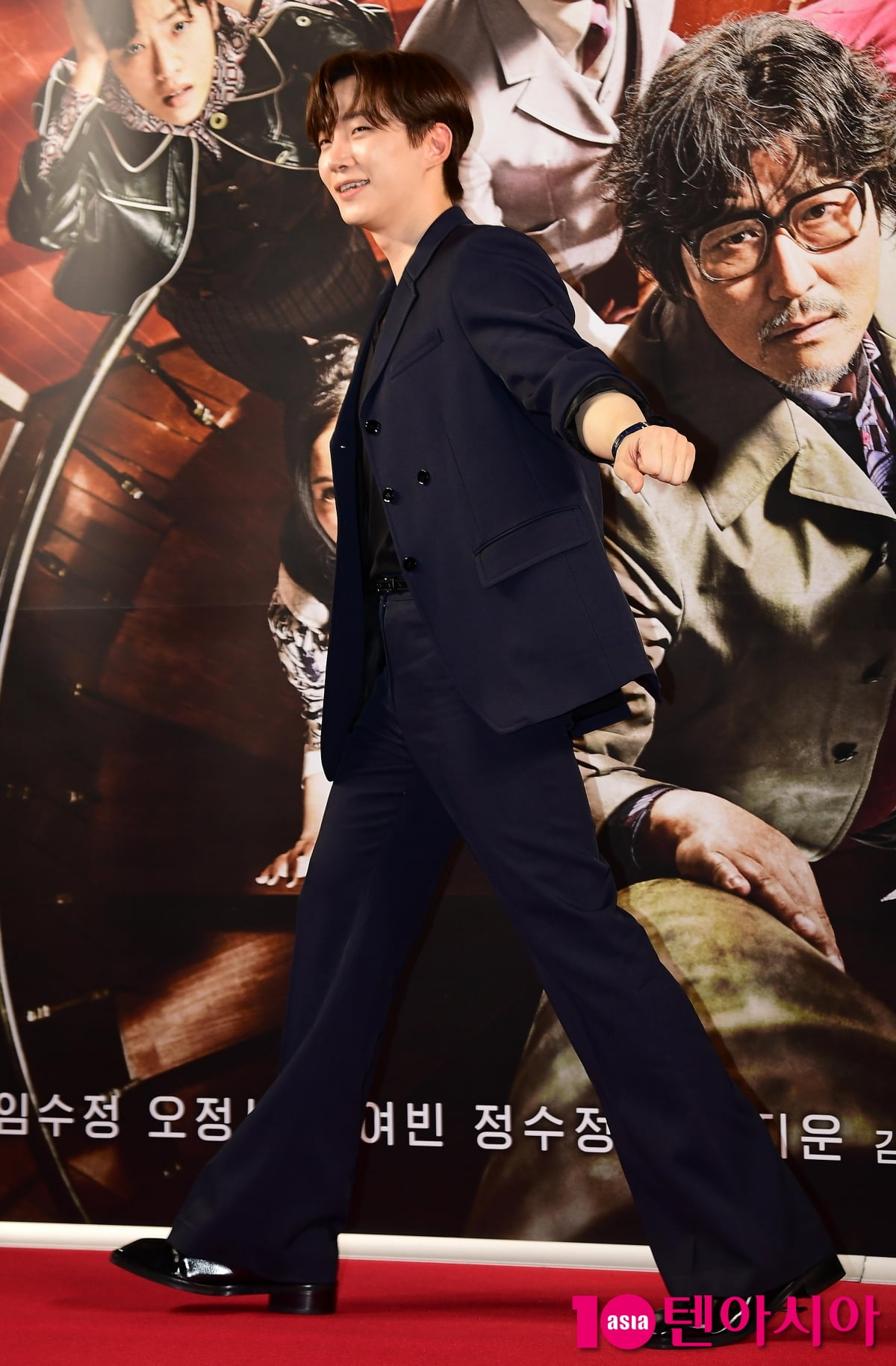 [TEN포토] 이준호 '우리 영화보러 가자~'