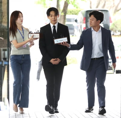 [TEN포토]'마약협의' 유아인 '4개월만에 다시 구속위기'