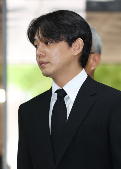 [TEN포토]'마약협의' 유아인 '구속 기로'