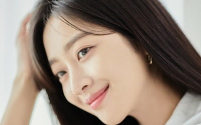 조보아, '텐트 밖은 유럽' 출연 확정…예능 우량주의 귀환