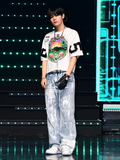 [TEN포토] 판타지 보이즈 히카리 '순정만화 비주얼'