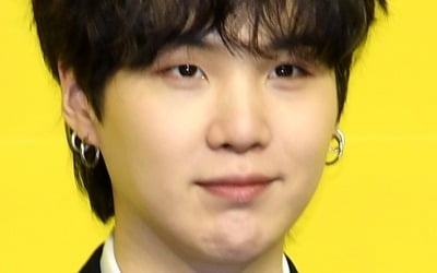 BTS Suga enters training camp