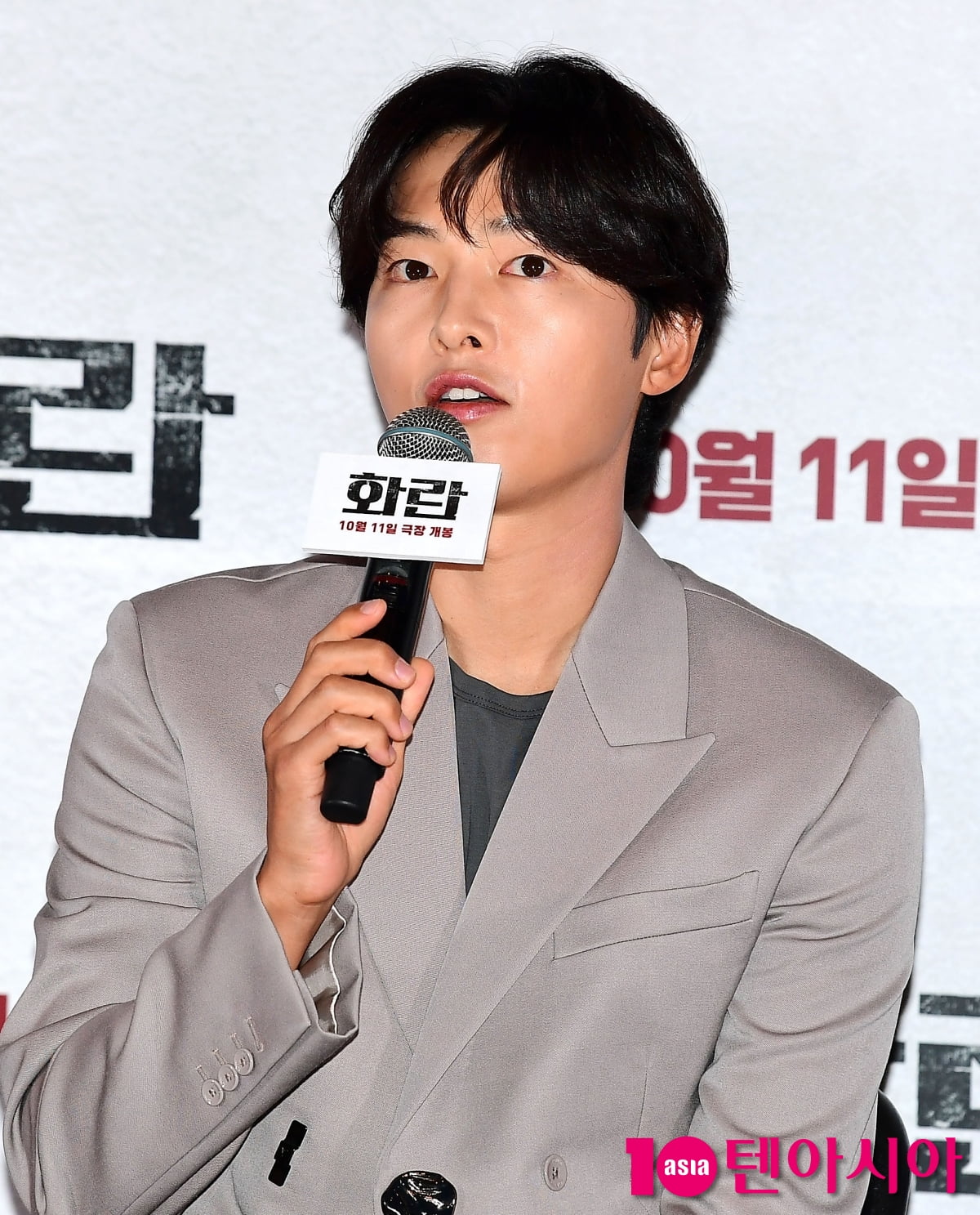 [TEN포토] 송중기 '득남 후 첫 영화'