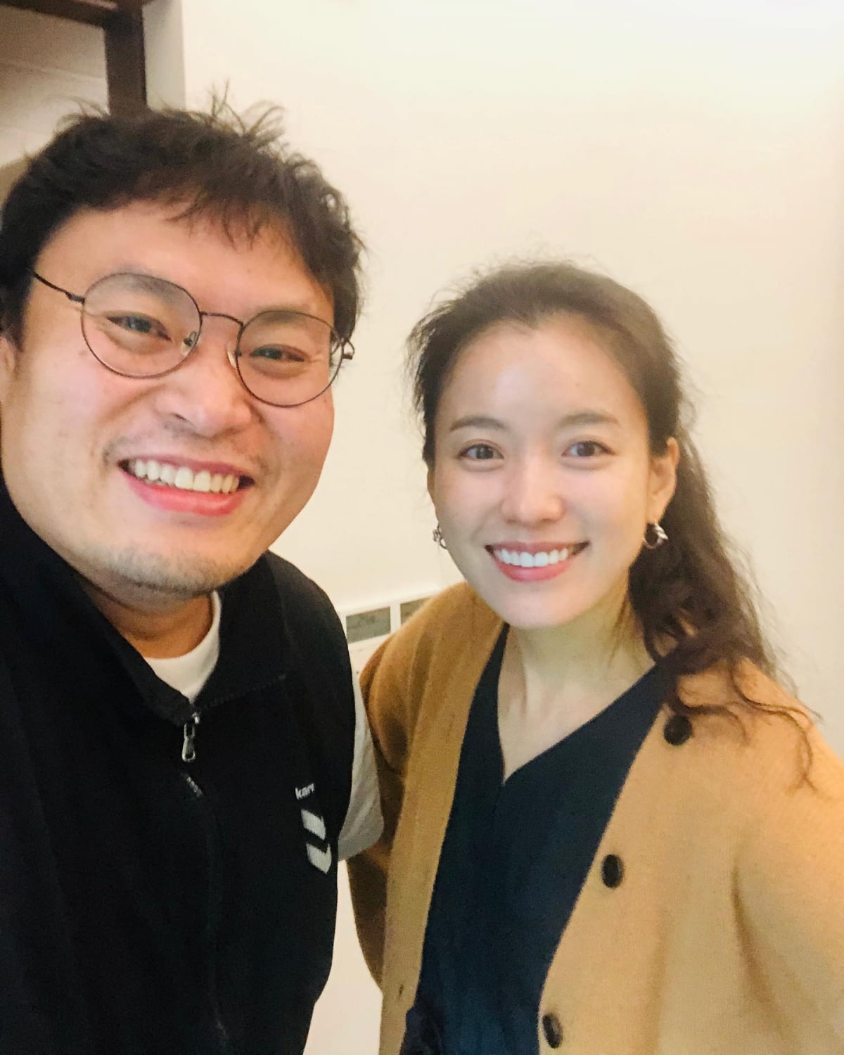 '무빙' 한효주 "배려심 많은 남편 조인성 만나 맑디 맑은 子 이정하와 마음껏 사랑+행복"