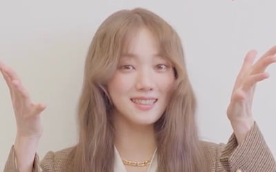 [공식] 이성경, 위버스 오픈 "반짝이들, 우리 더 많이 가까워지자"