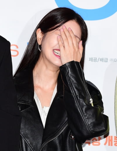 [TEN포토] 정소민 '빵 터져도 이쁨 한가득'