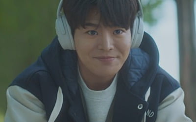 려운, 도피처는 음악…첫방 '반짝이는 워터멜론', AG에도 '최고 5.1%'[종합]