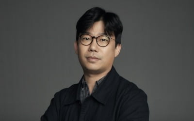 'Dr. Cheon' director Kim Seong-sik "Whose child is this? Mom Bong Joon-ho and dad Park Chan-wook"