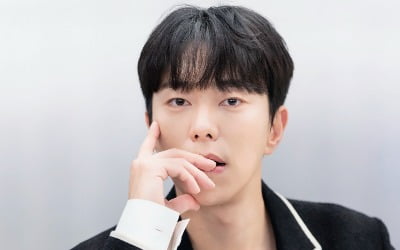 Yoon Hyun-min from the movie 'Family Glory' opens up about breaking up with Baek Jin-hee, whom he dated for 7 years