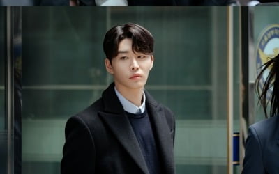 '국민사형투표' 김유미X김권, 소름 돋는 빌런 母子