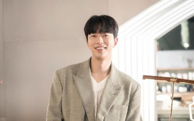 '가문의 영광' 윤현민, "늘 부러웠던 영화 현장, 제의 들어와서 기쁜 마음이었죠" [TEN인터뷰]