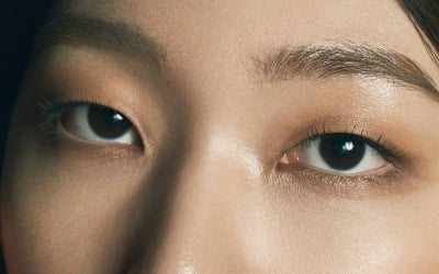 Ho-Jeong Lee "A sexual romance with Kim Nam-Gil? I can't imagine it"